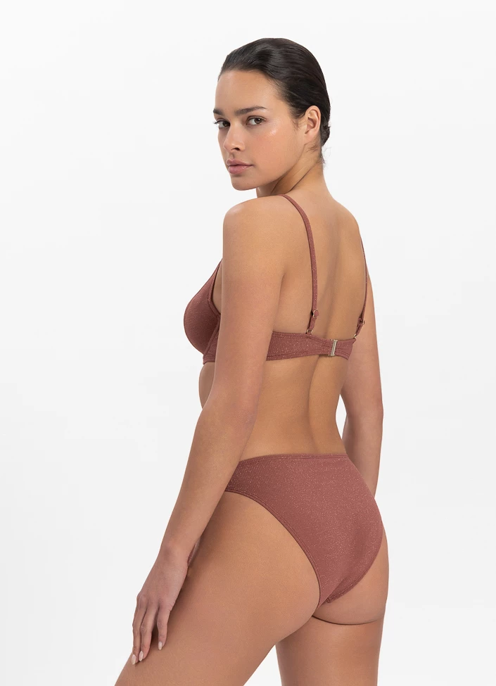 BEACHLIFE Rouge Shimmer BH-fit Bikinitop 3 BEACHLIFE Rouge Shimmer BH-fit Bikinitop - Afbeelding 3