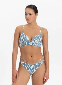 BEACHLIFE Swirl Twist Bikinitop