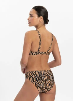 BEACHLIFE Soft Zebra Multiway Bikinitop 9 BEACHLIFE Soft Zebra Multiway Bikinitop -Beachlife Verkoopwinkel 120 296 202 296 3 1