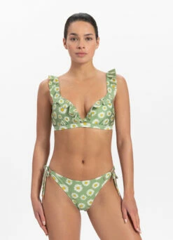 BEACHLIFE Daisy Ruffle Bikinitop